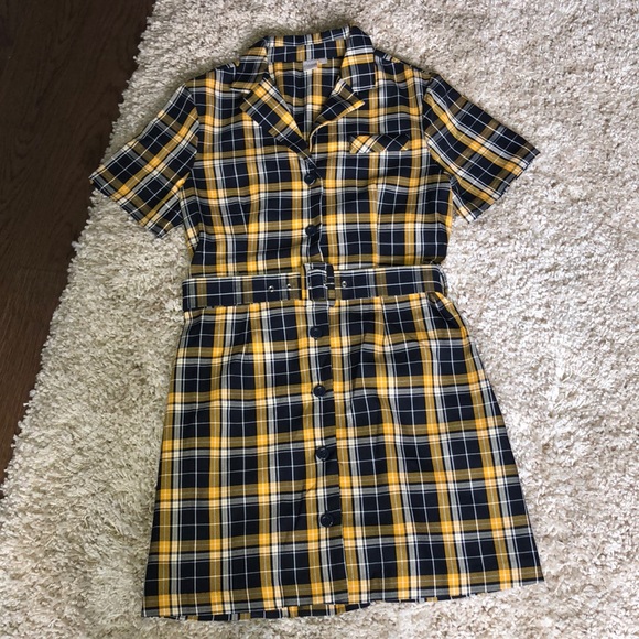 twik Dresses & Skirts - NWOT Twik Plaid Short Sleeve Plaid Dress